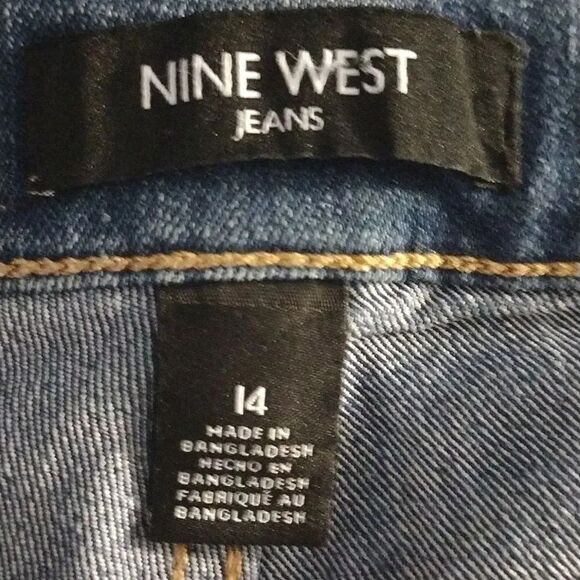 Nine West High Waist Button Hem Short Jean Shorts Plussize 14 - Picture 9 of 12